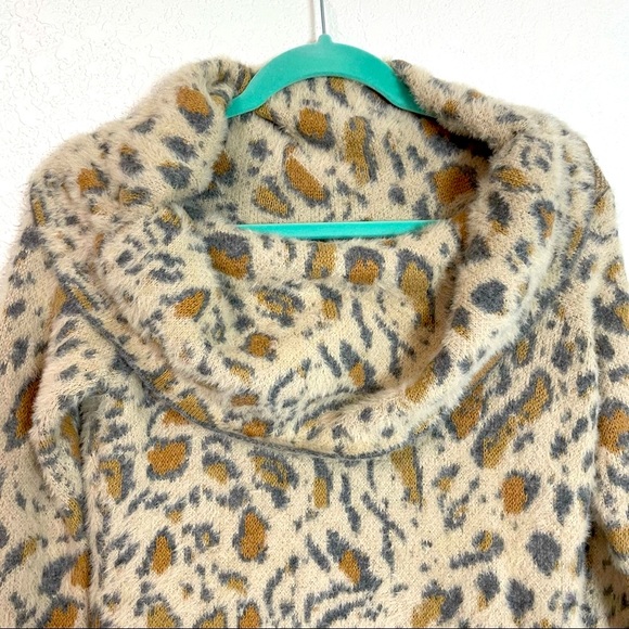 White House Black Market Clouded Leopard Off the Shoulder Cozy Sweater Dress, SP - Picture 4 of 7